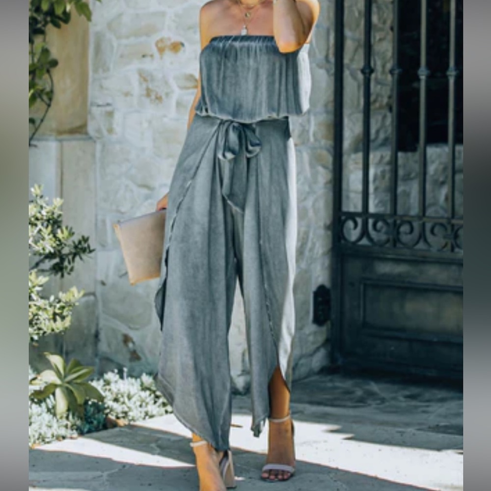 Vici Collection Strapless gray jumpsuit - Size Medium